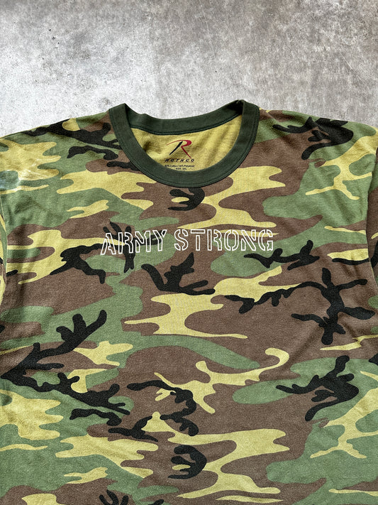 2000's "ARMY STRONG" CAMO TEE