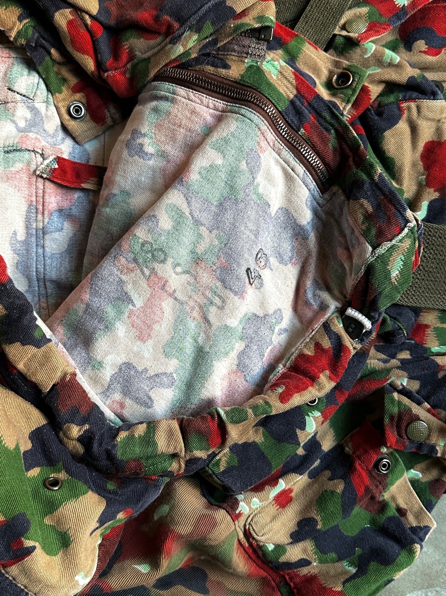 1980's M70 SWISS ARMY "ALPENFLAGE CAMO" JACKET