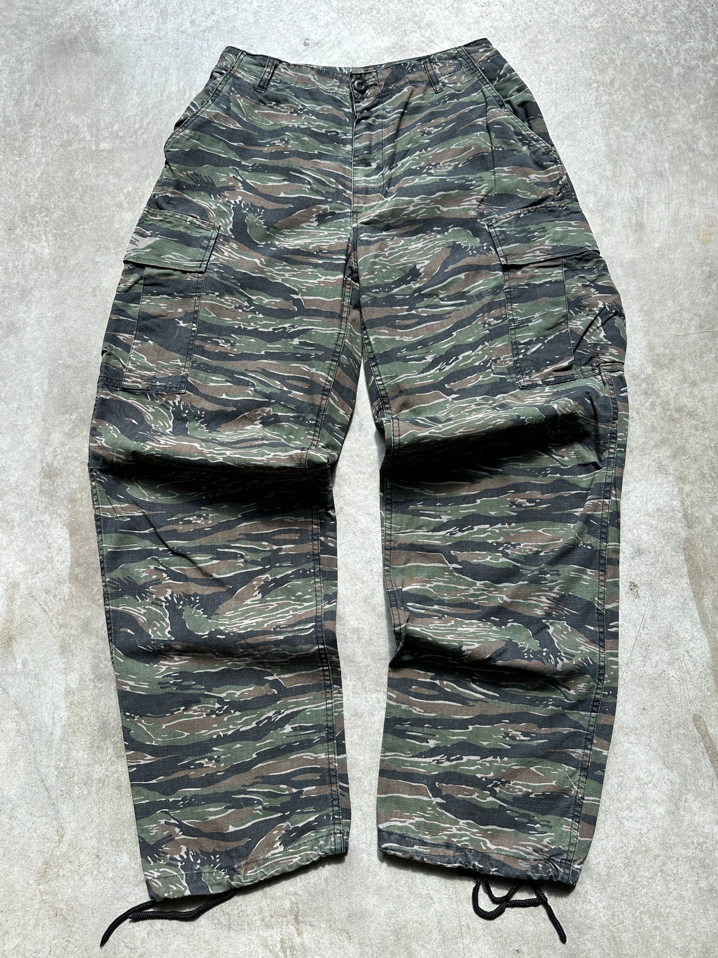 TIGER STRIPES CAMO CARGO PANTS