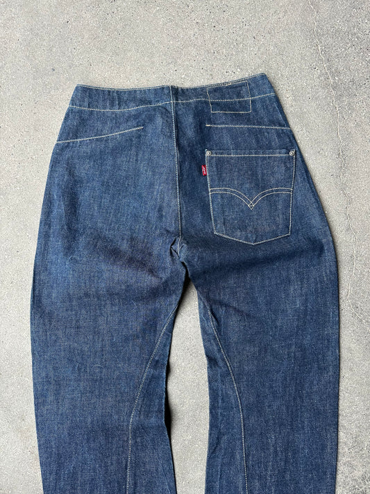 LEVIS ENGINEERED DENIM 27x32